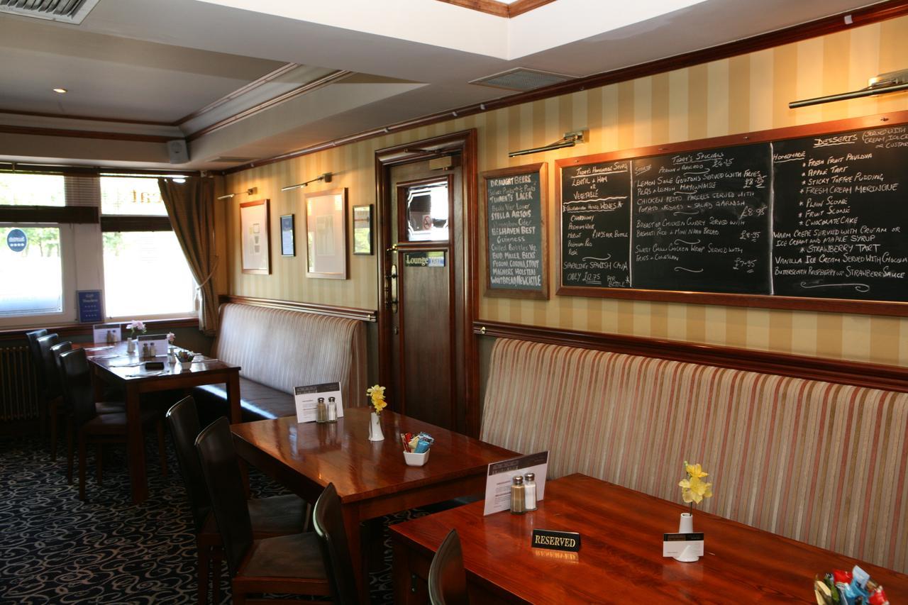 The Waterhouse Inn 발로크 외부 사진
